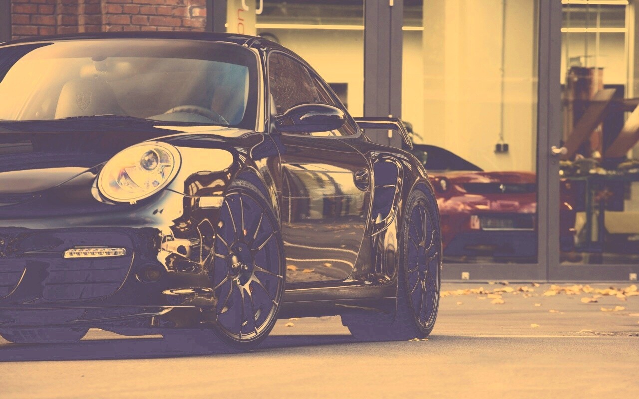 Порш на улице обои