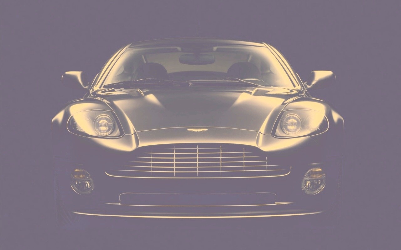 Aston Martin Vanqish обои