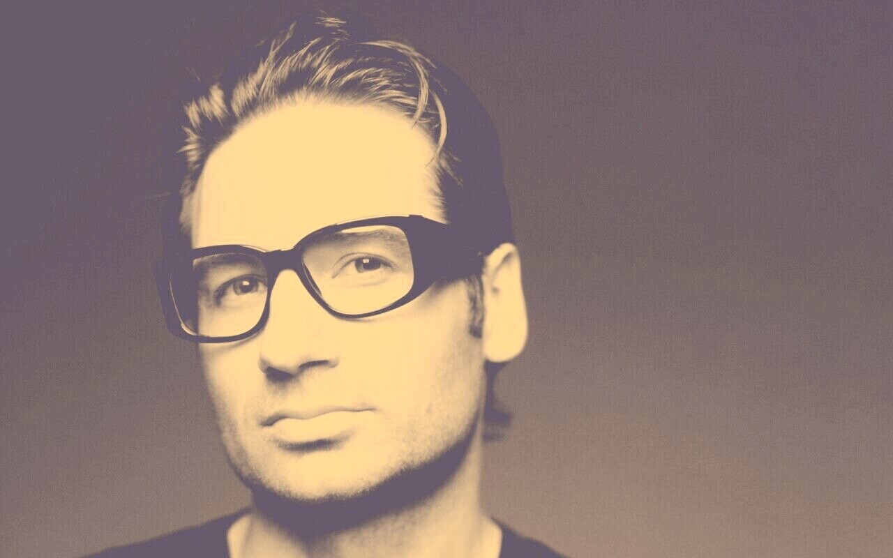 Дэвид Духовны обои