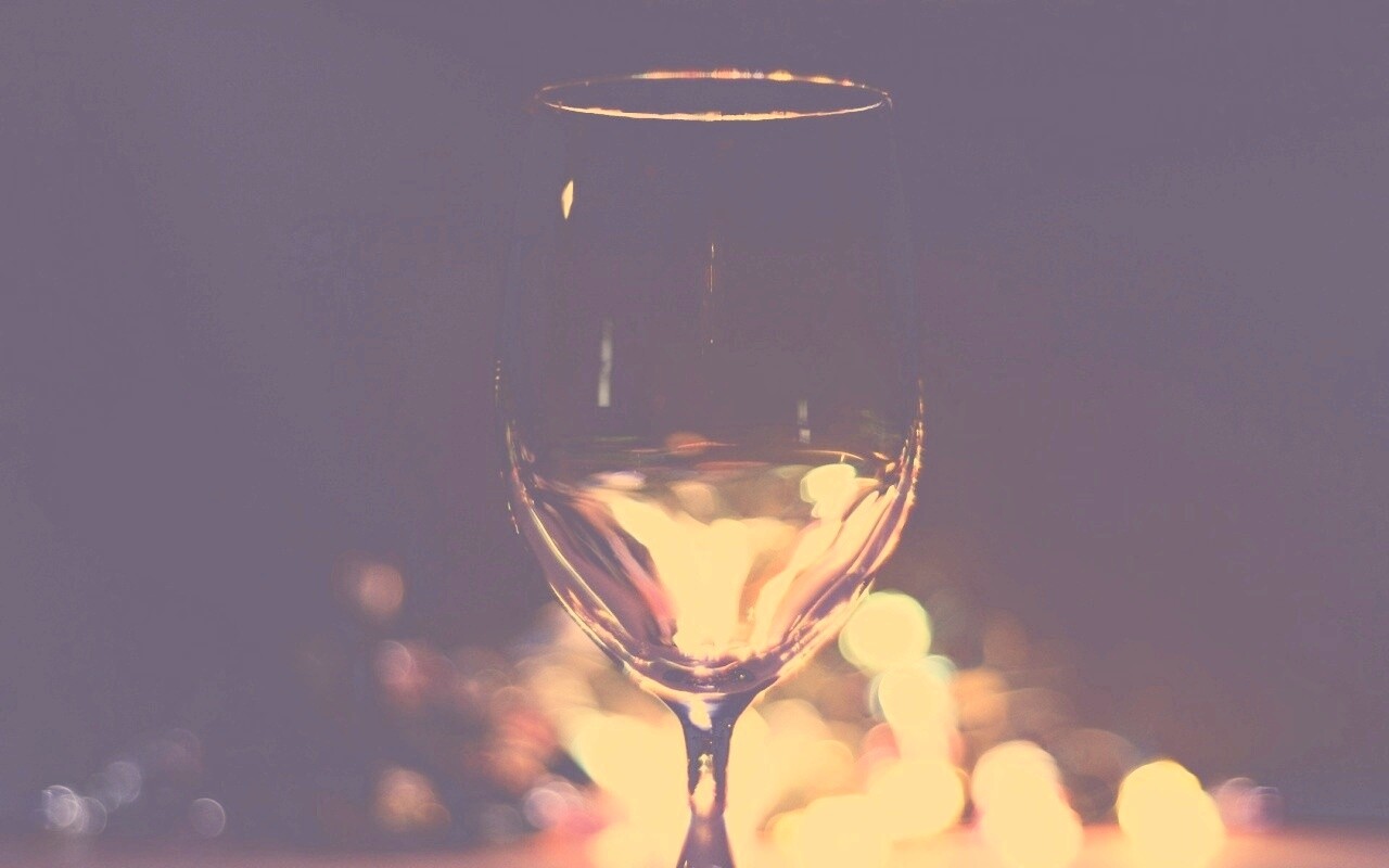 Бокал с водой обои