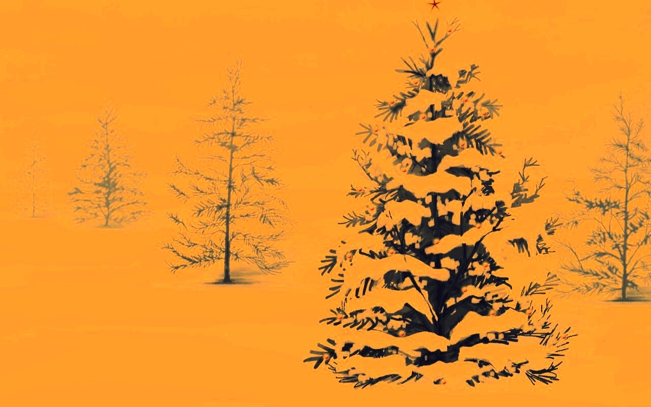 Украшенная ёлочка в лесу обои