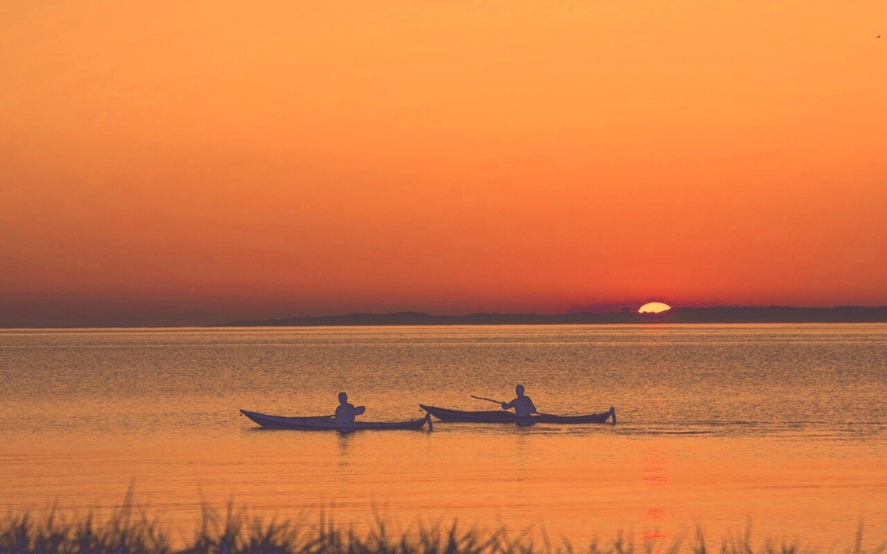 Рыбаки на лодках обои