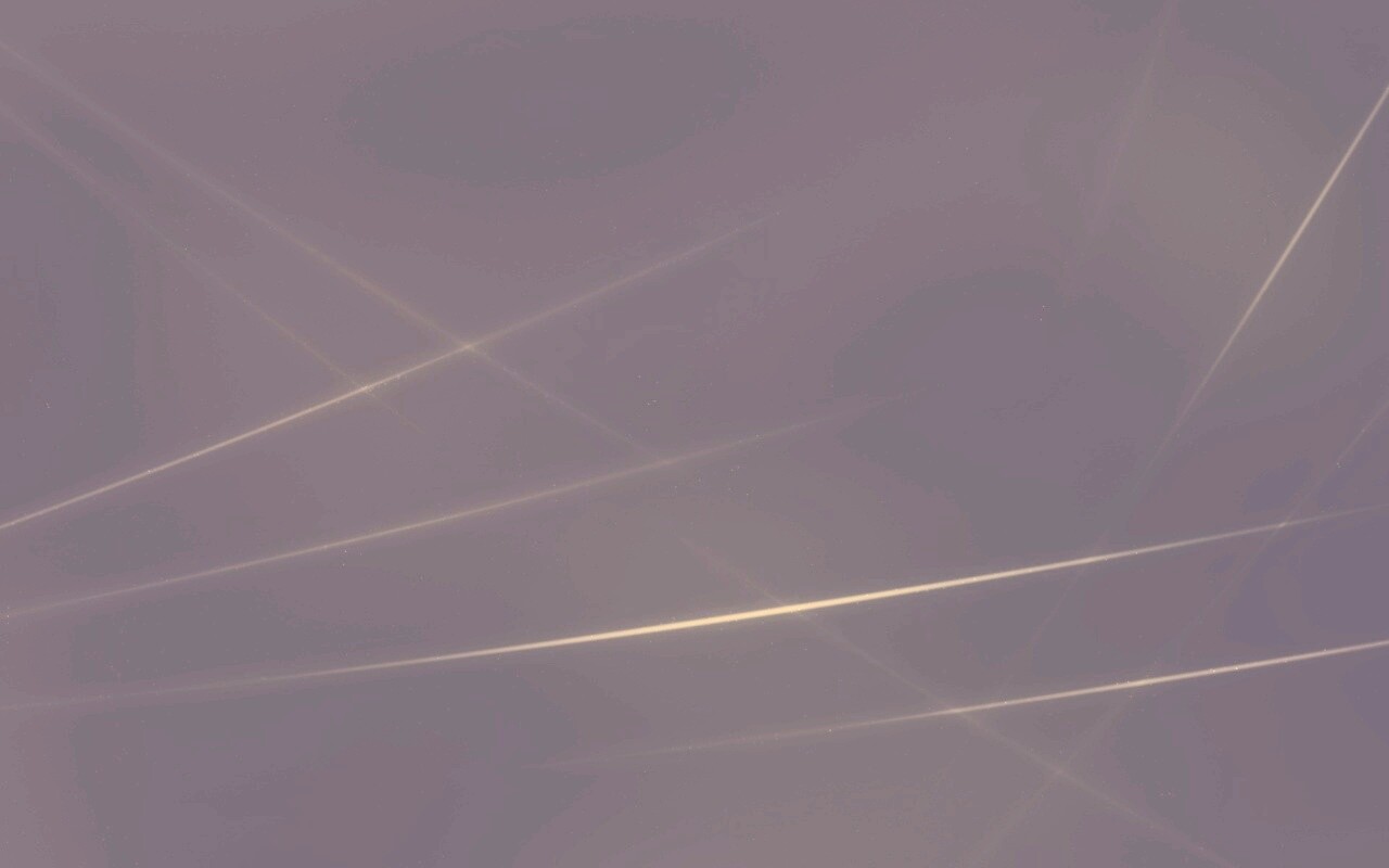 Лучи света на графитовом фоне обои