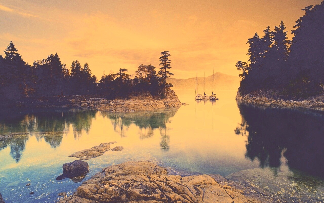 Яхты в заливе обои