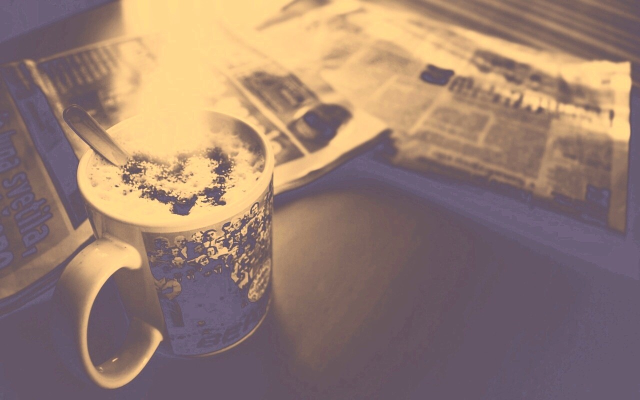 Капучино и свежая пресса обои