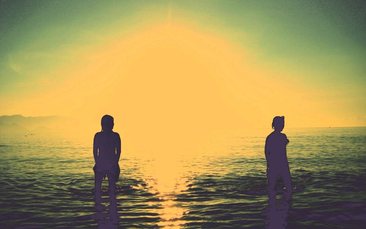 Море, солнце, девушки обои