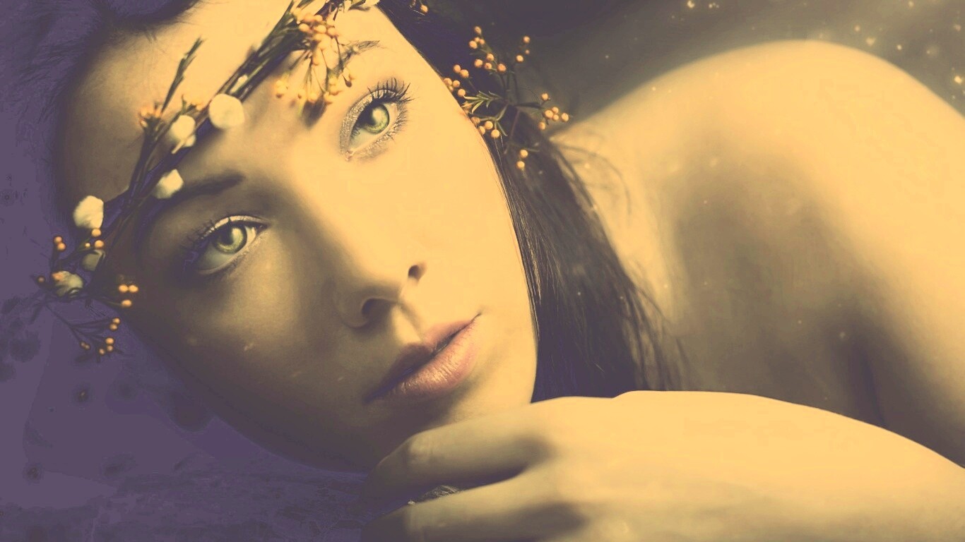 Девушка в венке обои