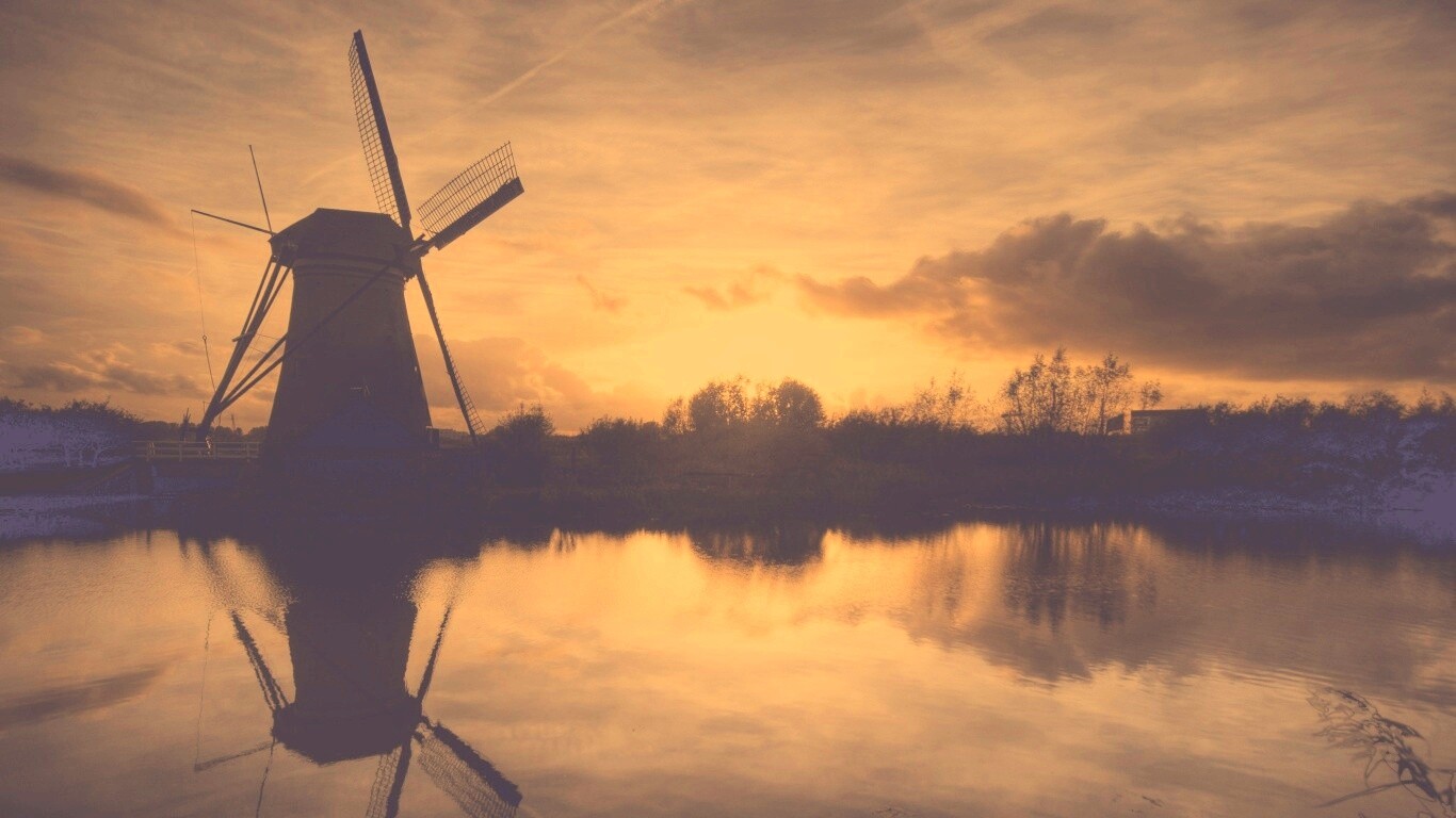 Мельница на озере обои