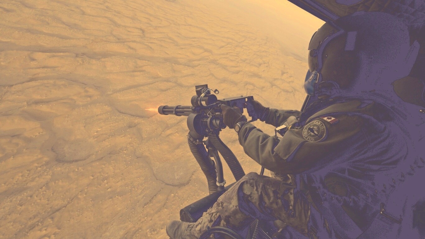 Обстрел с борта вертолета обои