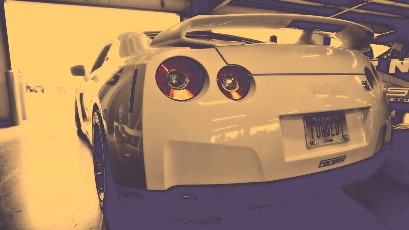 Nissan GT-R обои