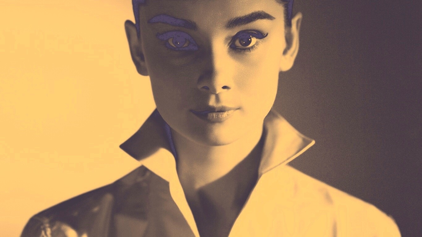 Одри Хепберн в grayscale обои