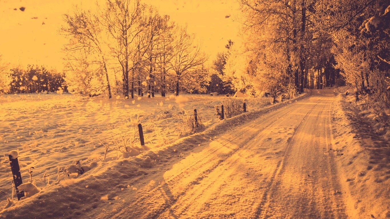 Снежная дорога залитая солнцем обои