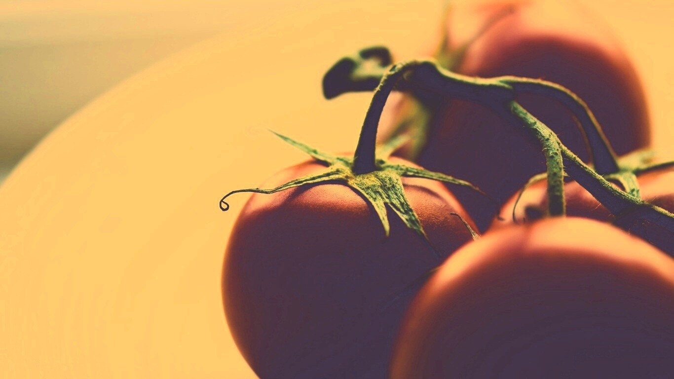 Аппетитные помидоры обои