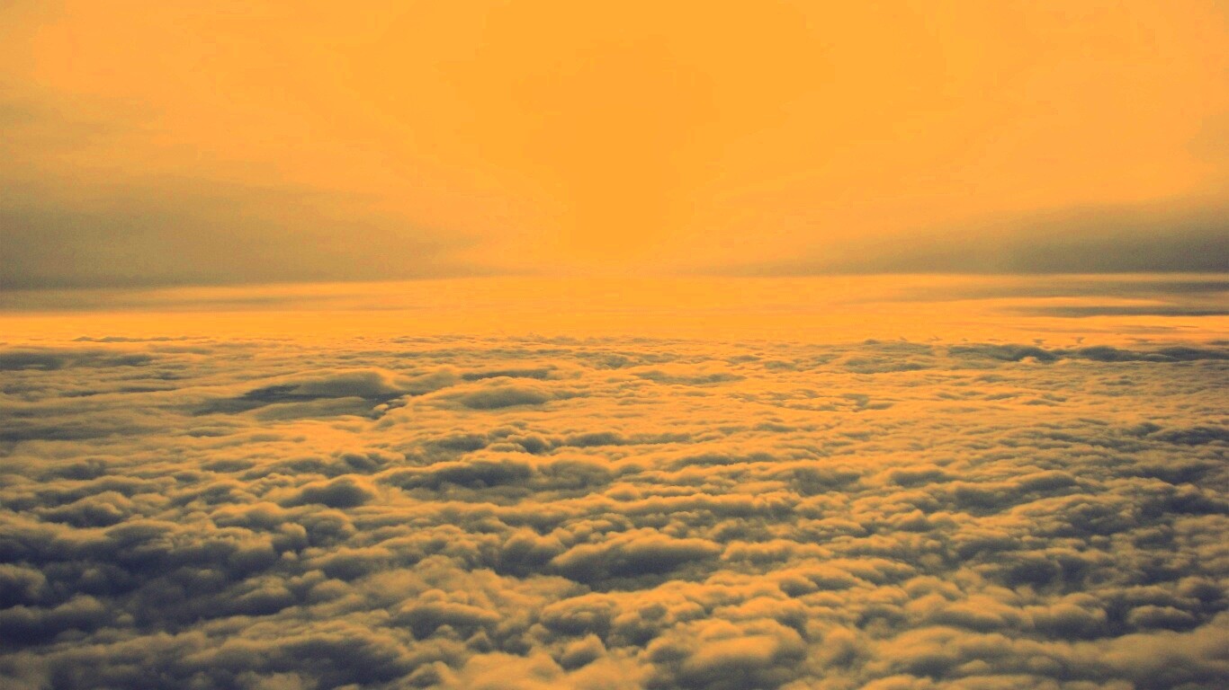 Над облаками обои