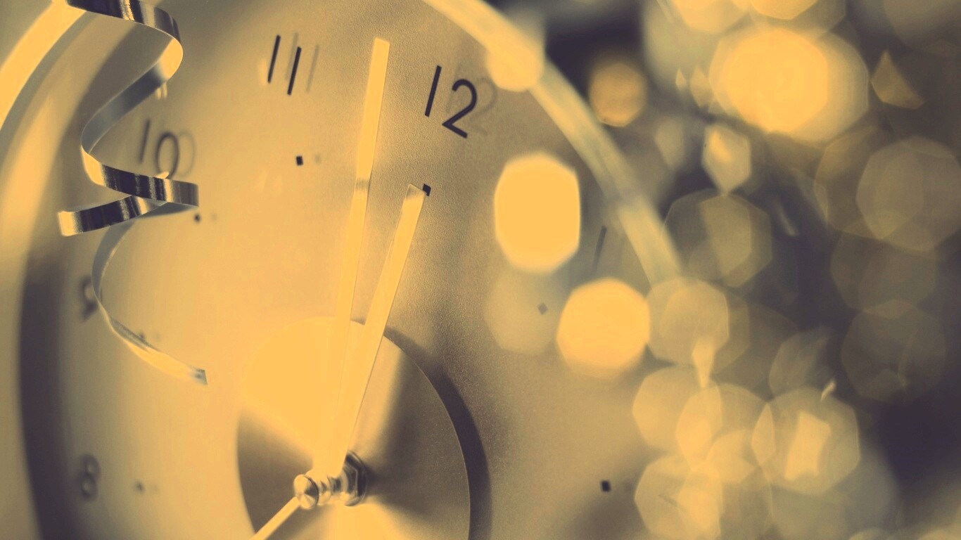 Часы в ожидании нового года обои