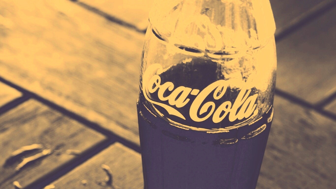 Бутылка Coca-Cola обои