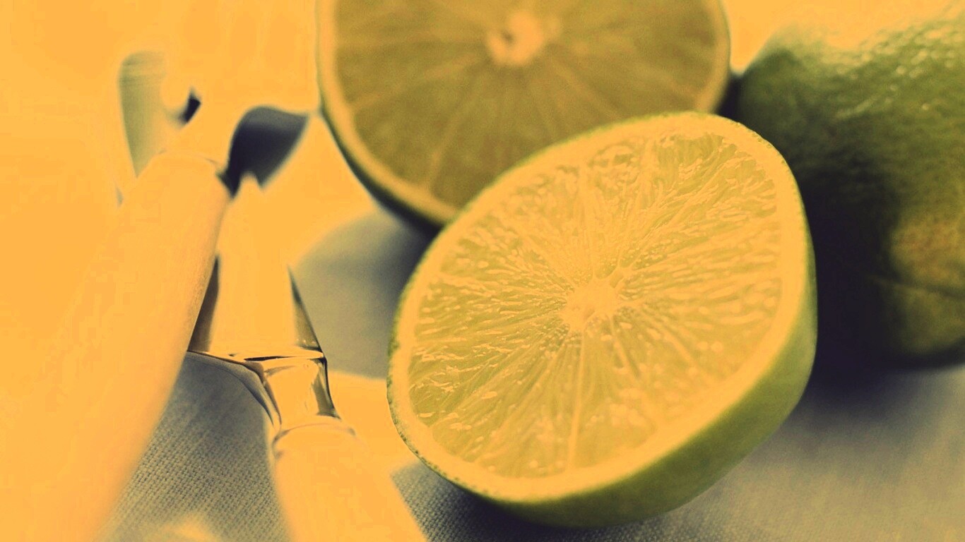 Нож, вилка и лайм обои