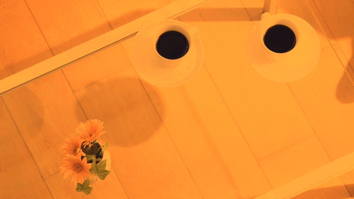 Кофе и цветы обои