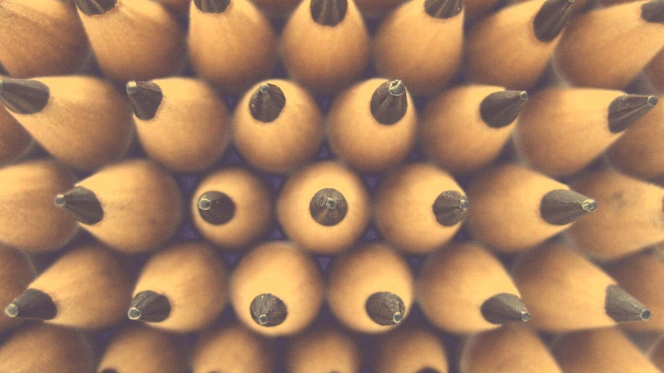 Чёрные карандаши обои