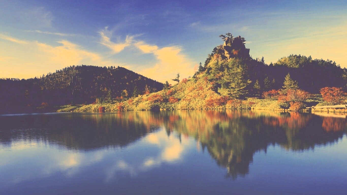 Берег озера в Японии обои