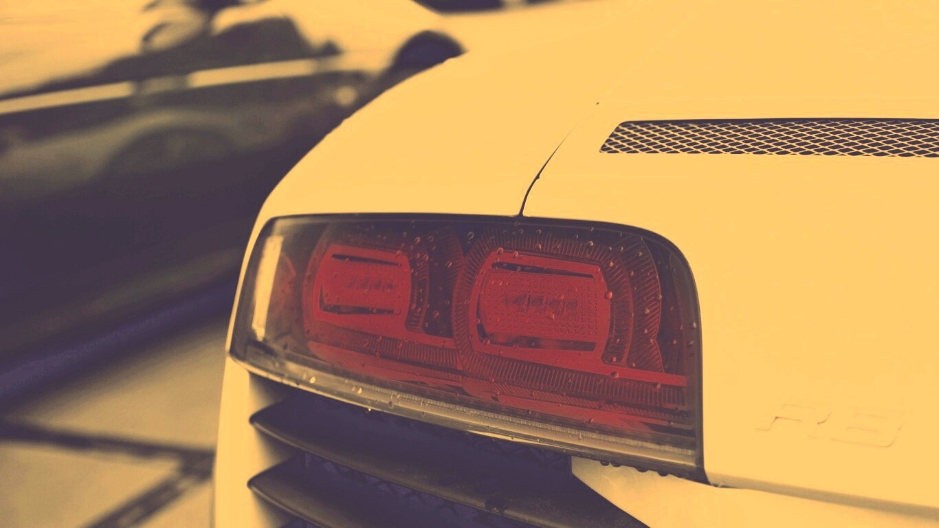 Задняя фара Audi R8 обои
