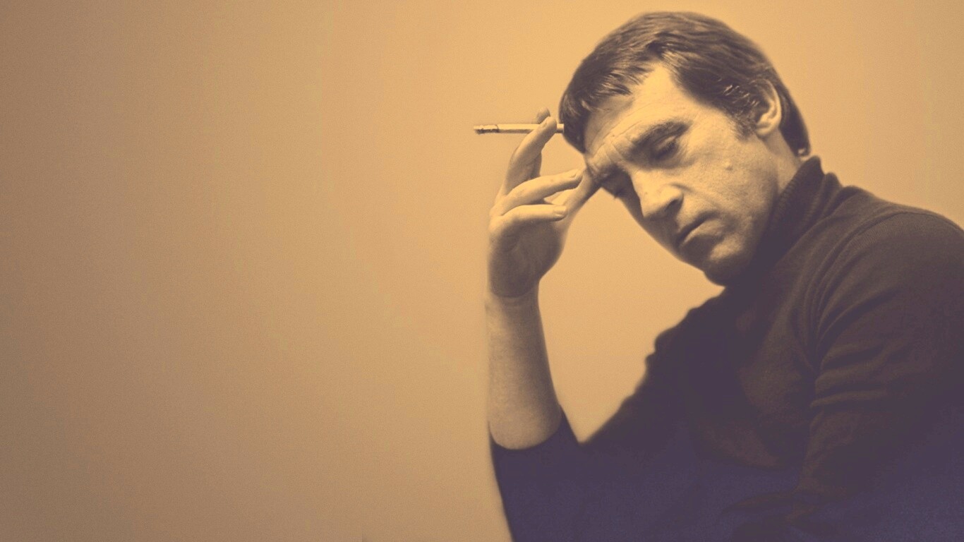 Владимир Высоцкий с сигаретой в руке обои