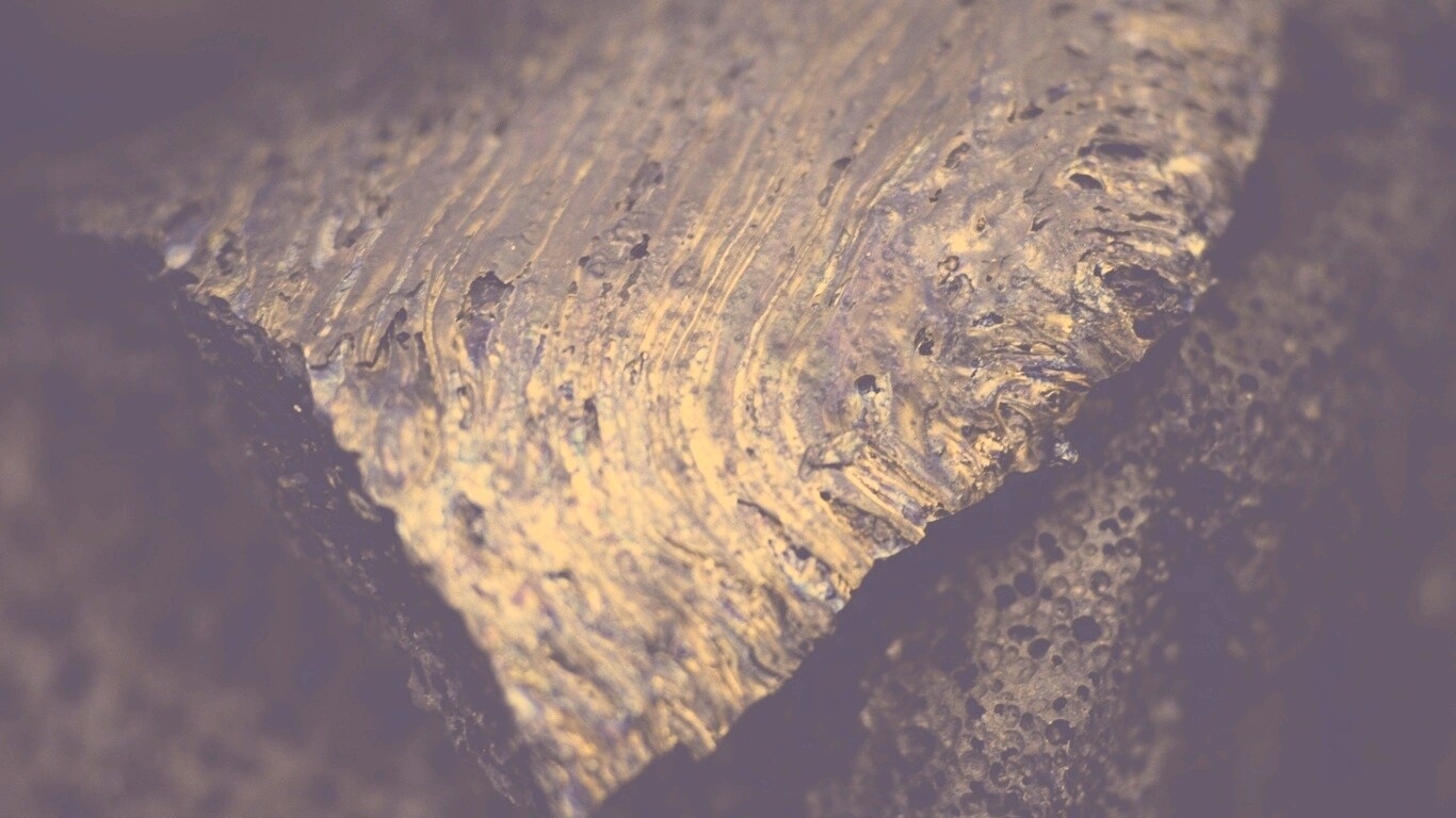 Металл с радужным отливом обои