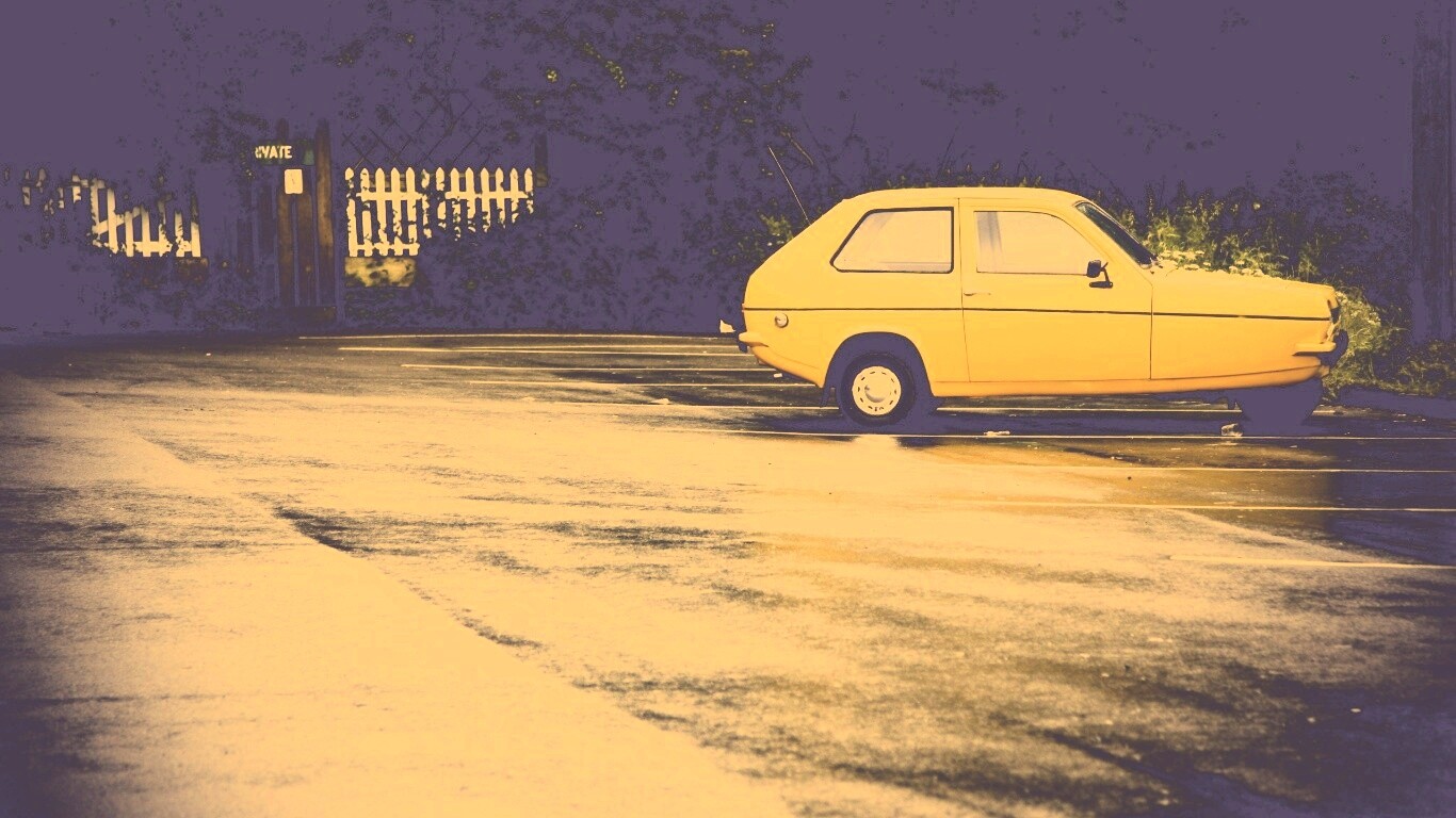 Трёхколёсный ретро автомобиль обои