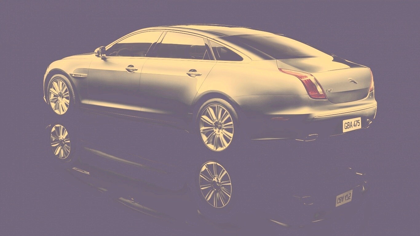 Шикарный седан от ягуар обои