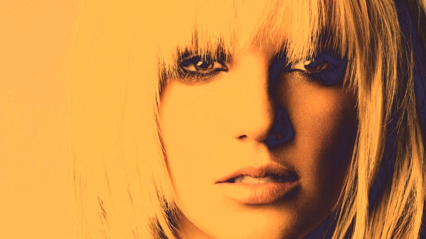 Блондинка Бритни обои