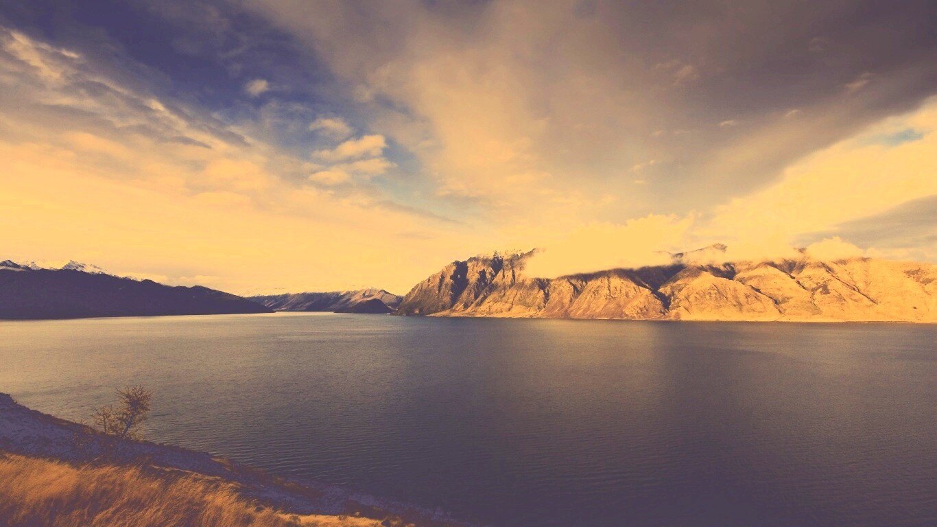 Живописная широкая река обои