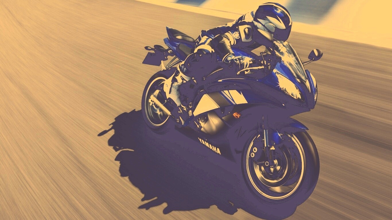 Мотоциклист на трассе обои