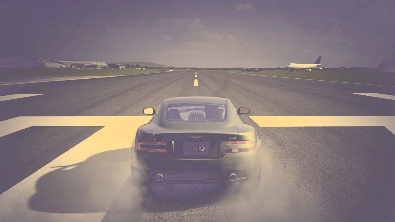 Aston на взлетной полосе обои