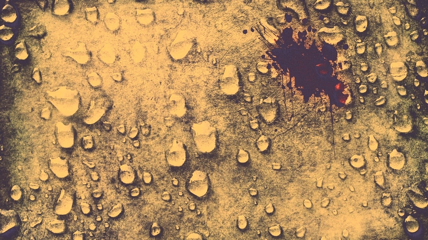 Кровавое пятно и капли воды обои