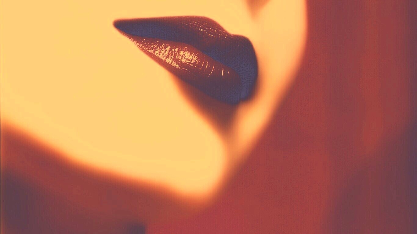 Красные губы обои