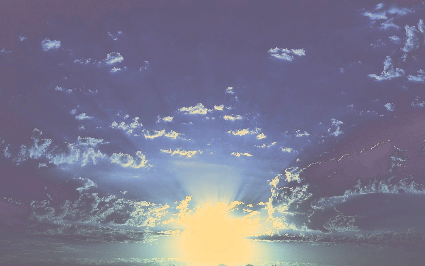 Восход в горах обои