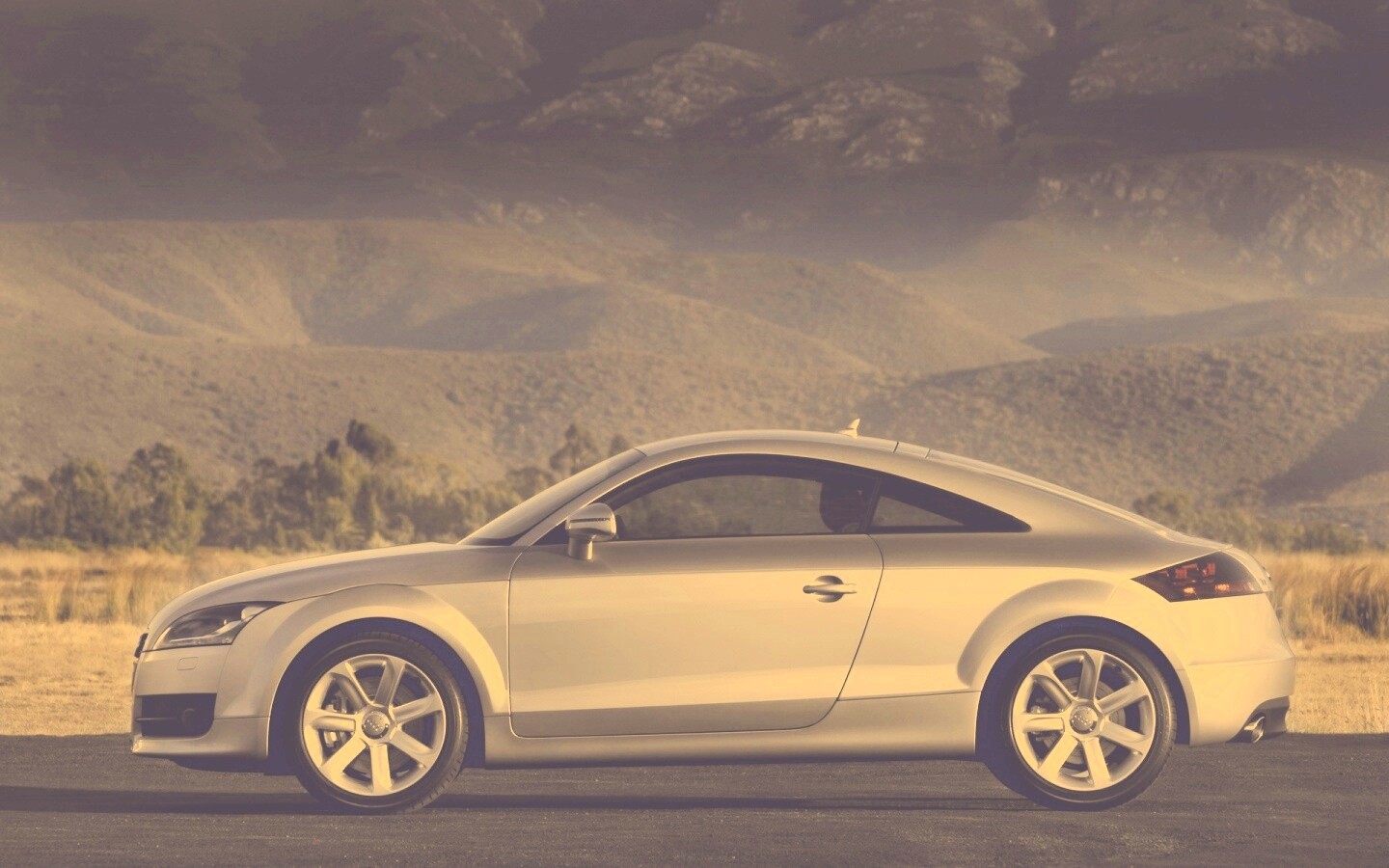 Трехдверный ауди обои