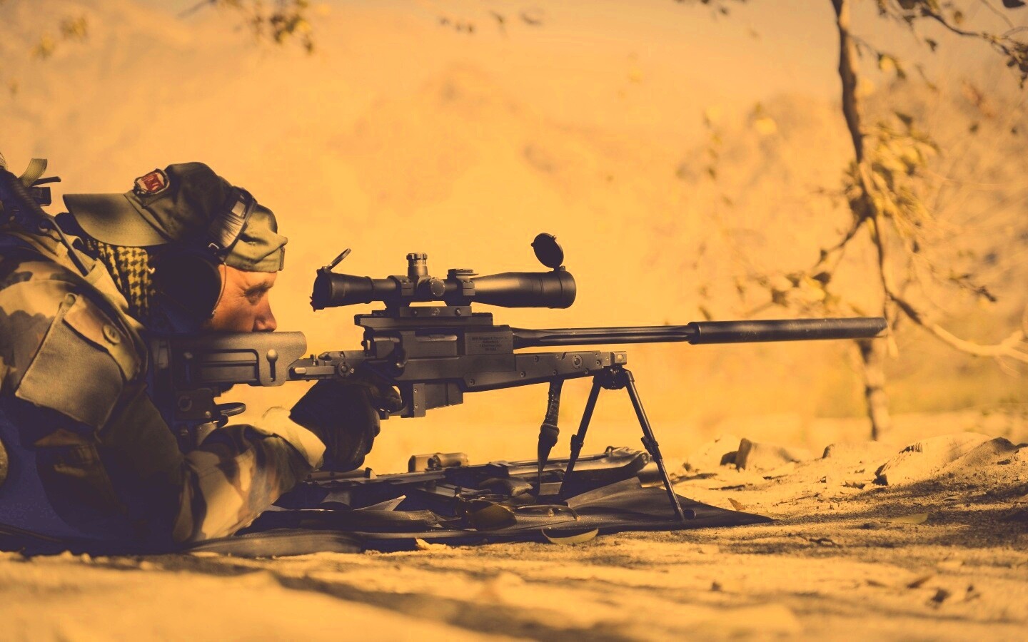 Стрелок в засаде обои