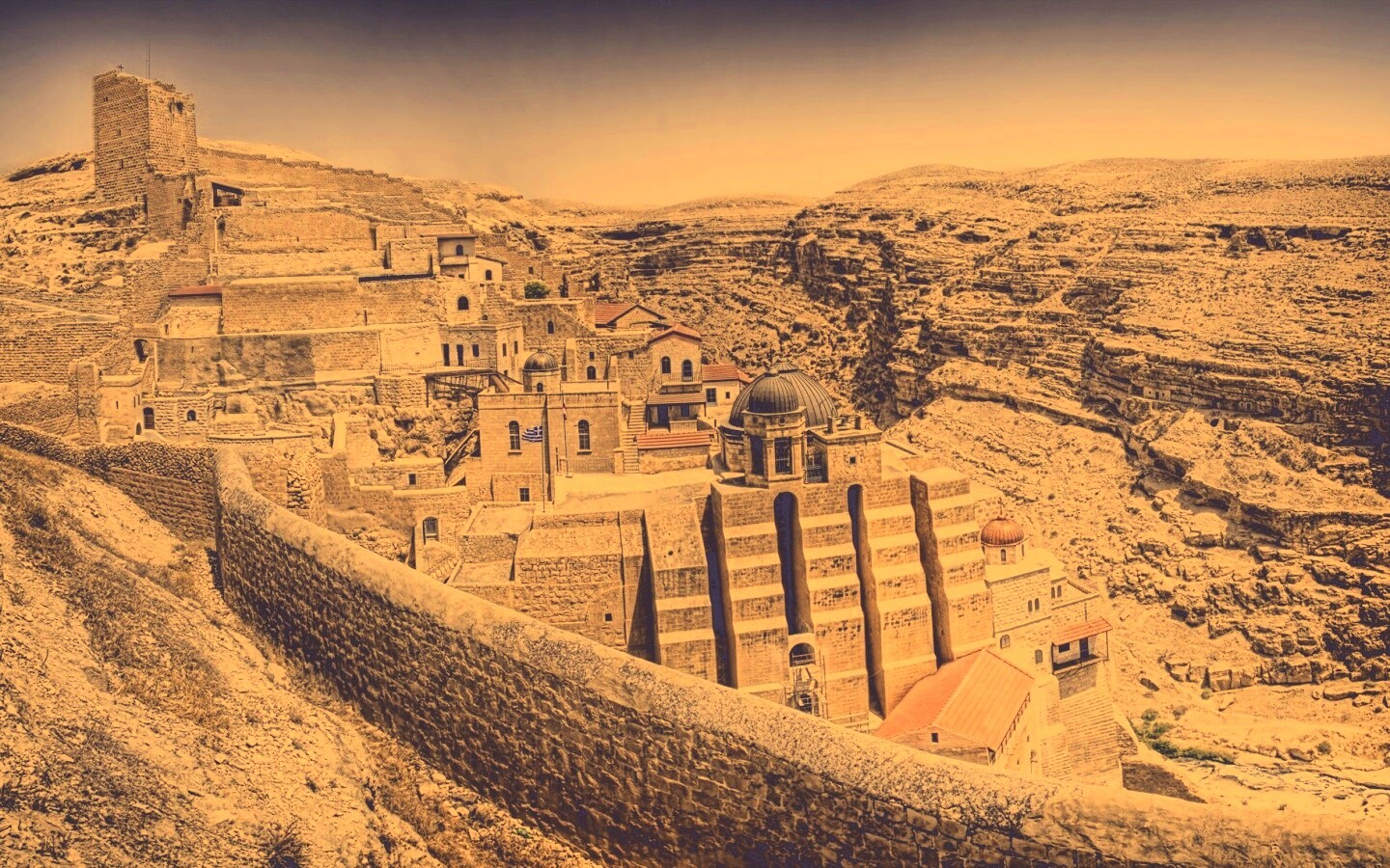 Город среди скал обои