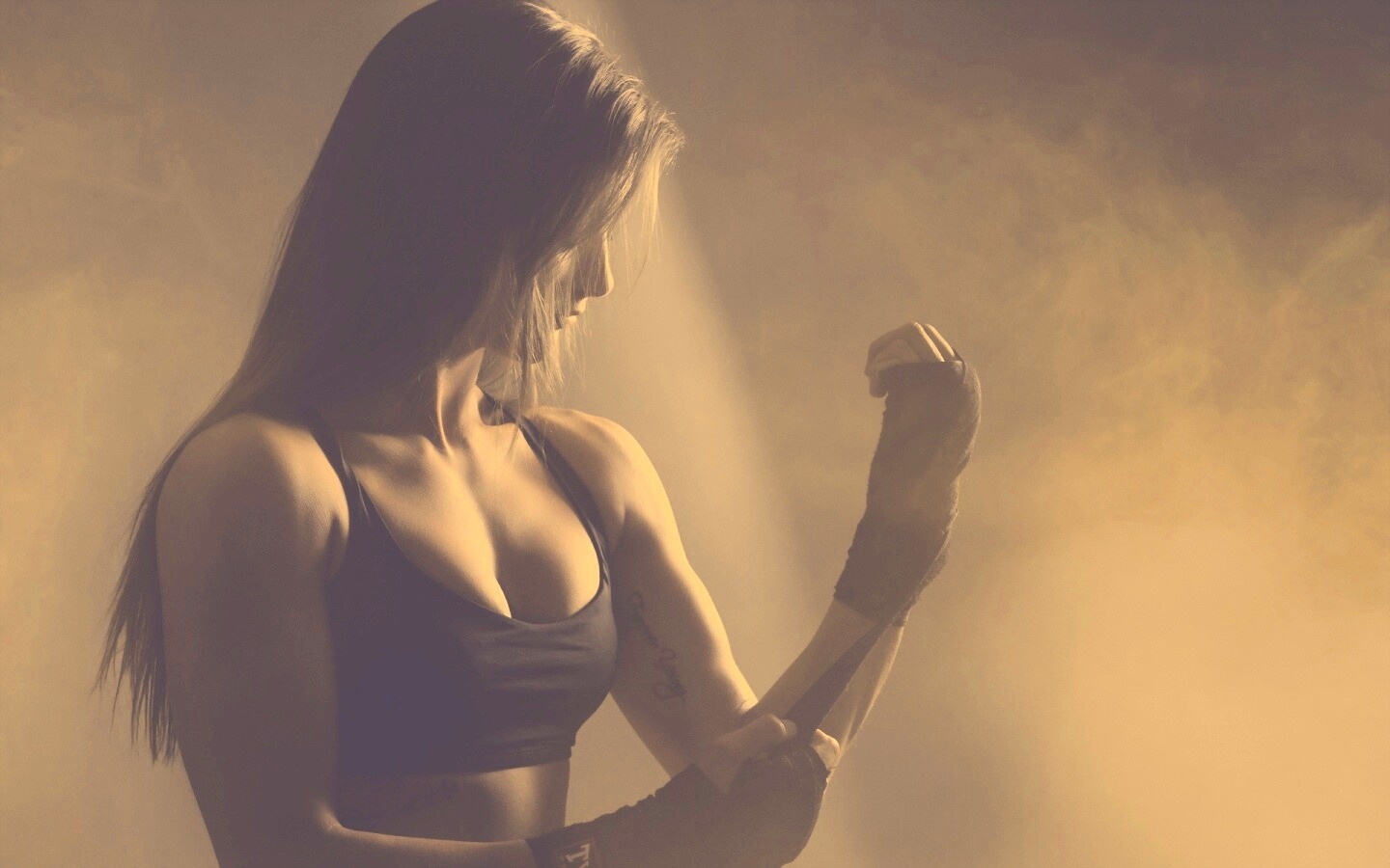 Спортивная девушка обои