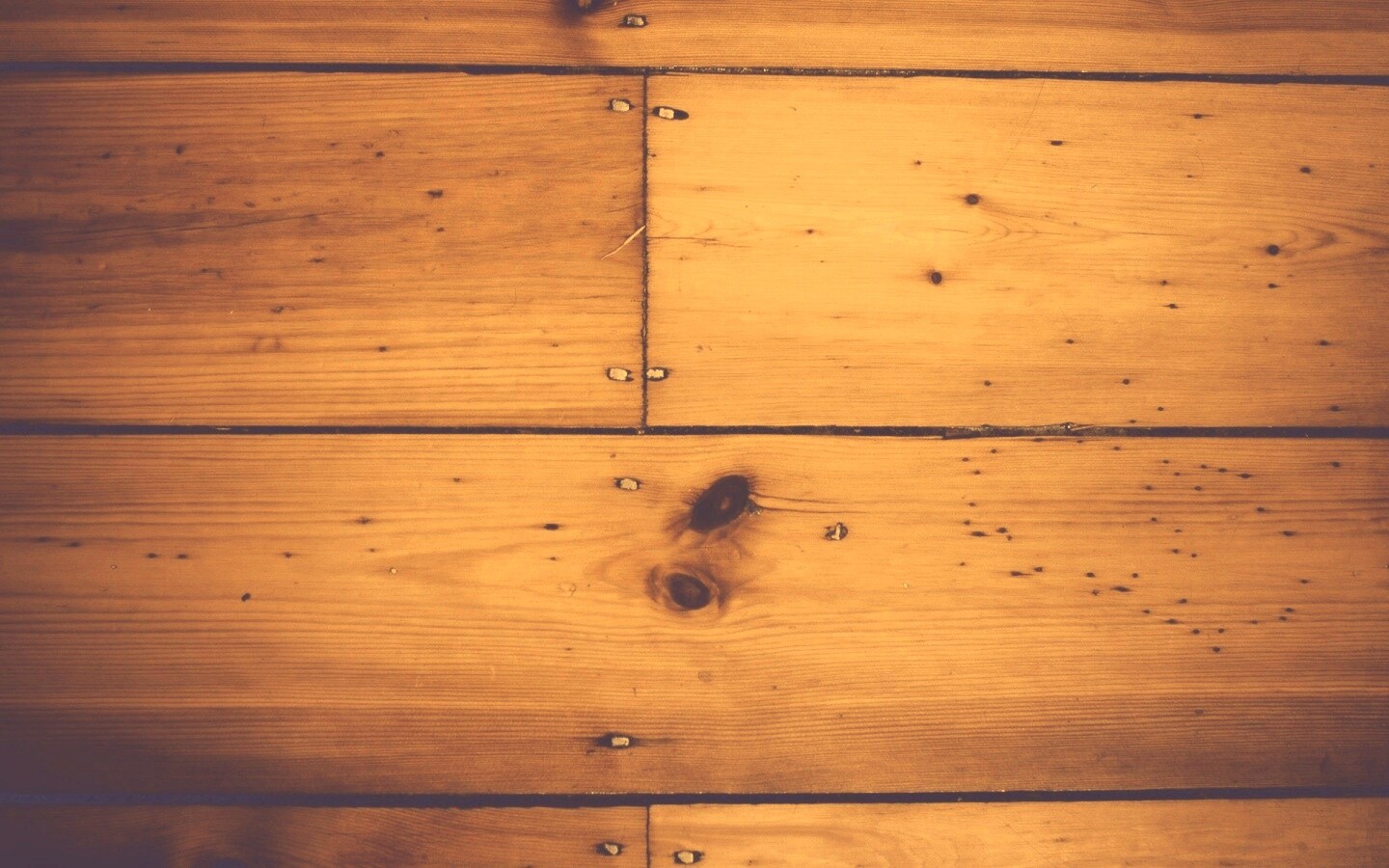 Доски с гвоздями обои