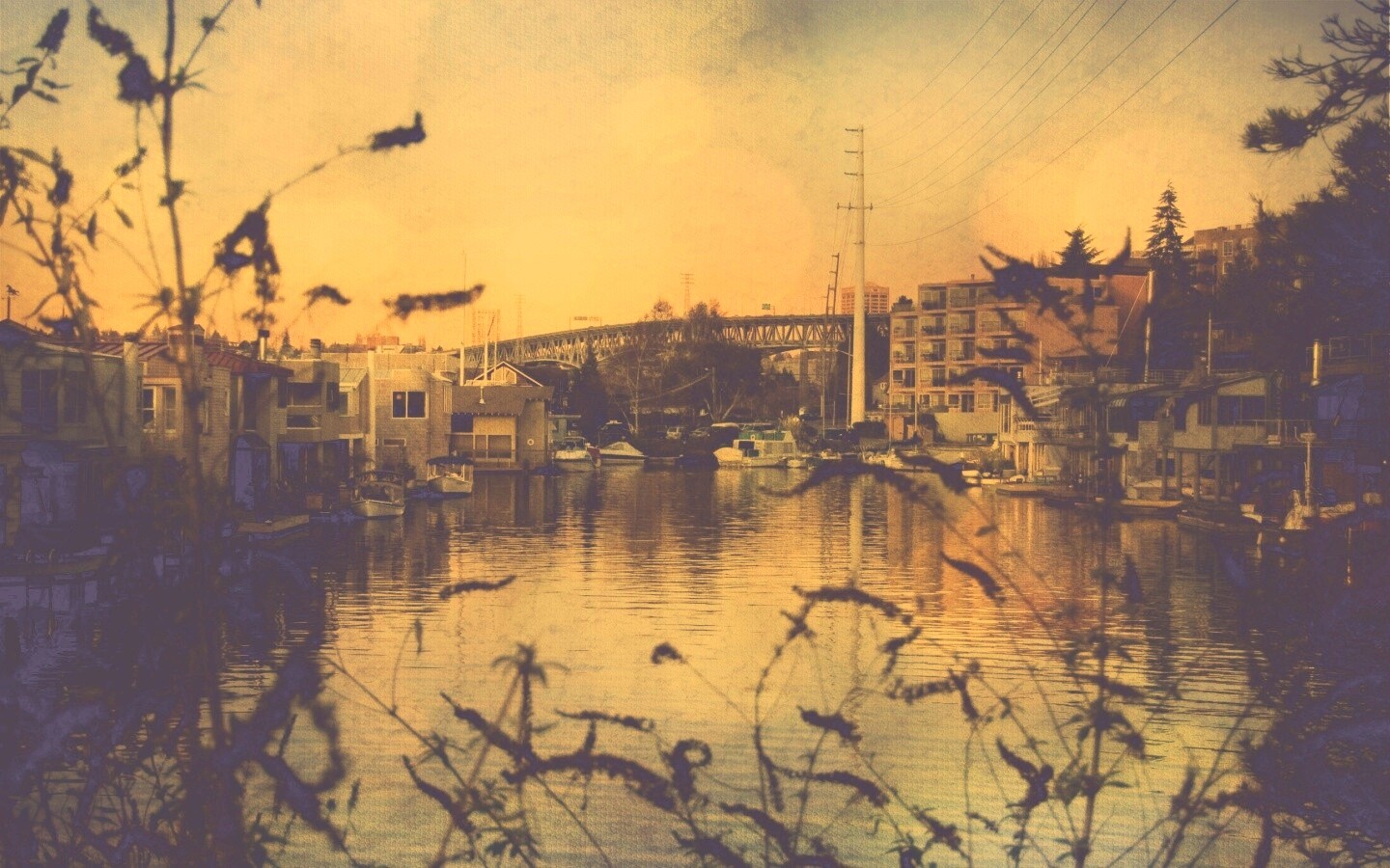 Городок на реке обои