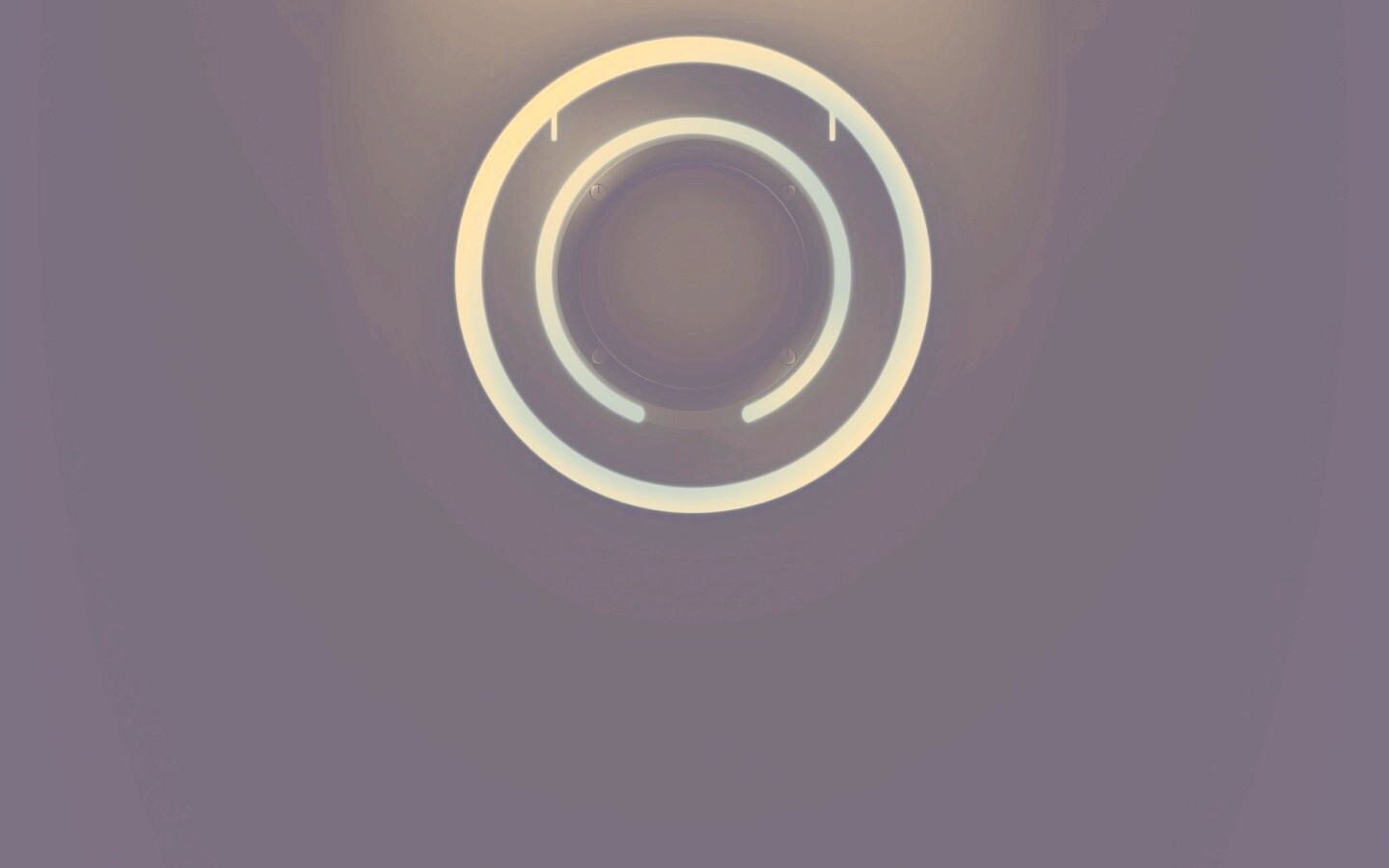 Диск из Tron на черном фоне обои