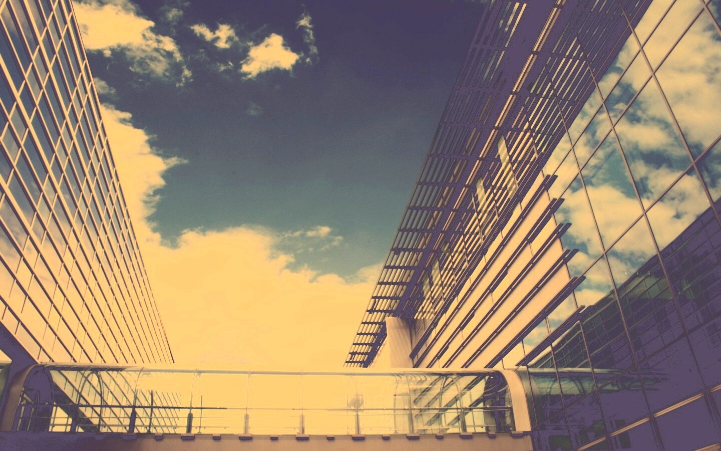 Стекло и металл обои