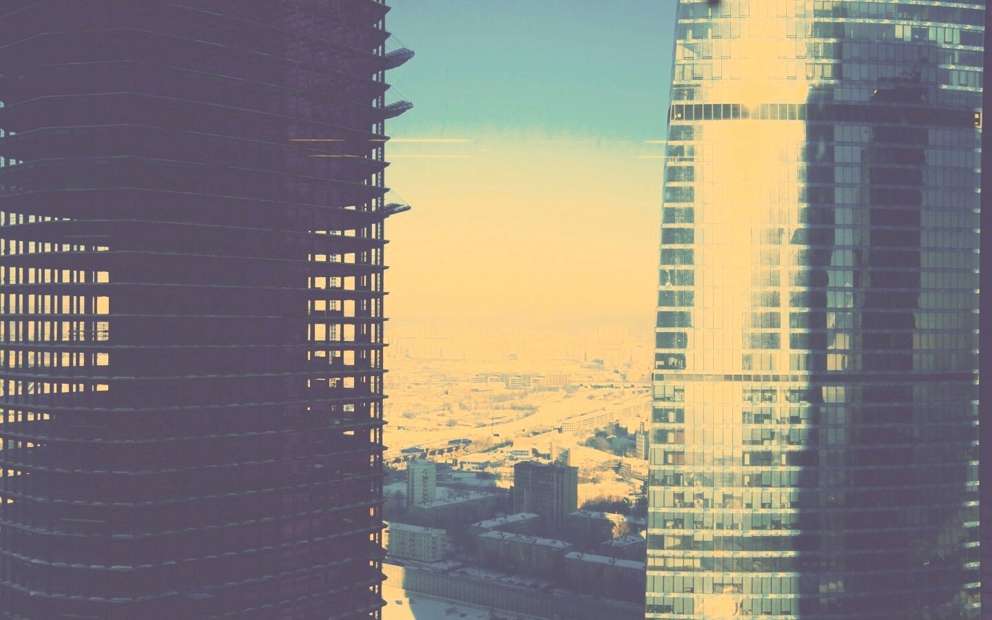 Строительство небоскреба в Москве обои