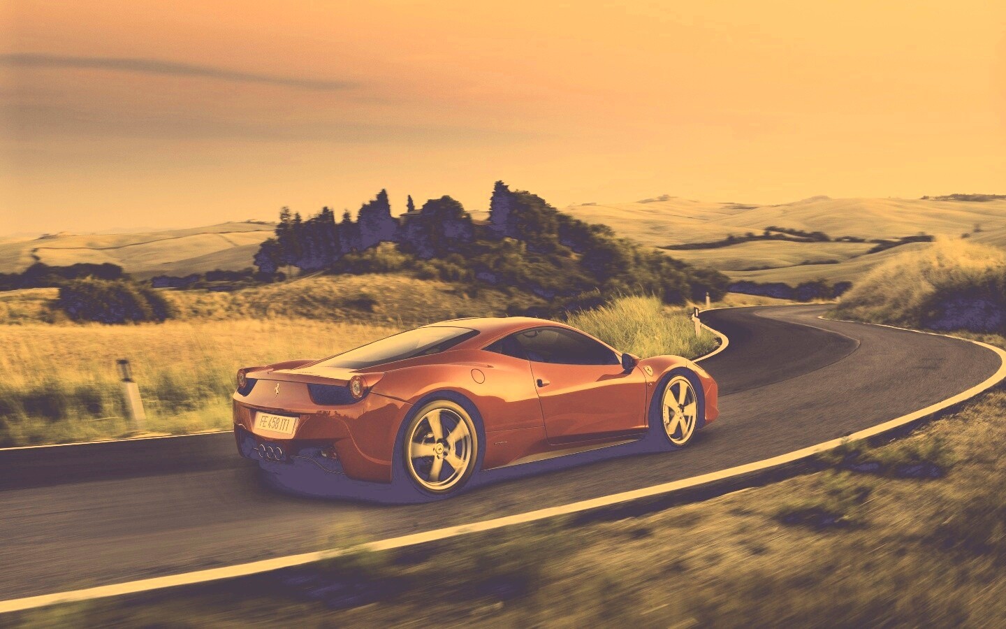 Красная феррари на извилистой дороге обои
