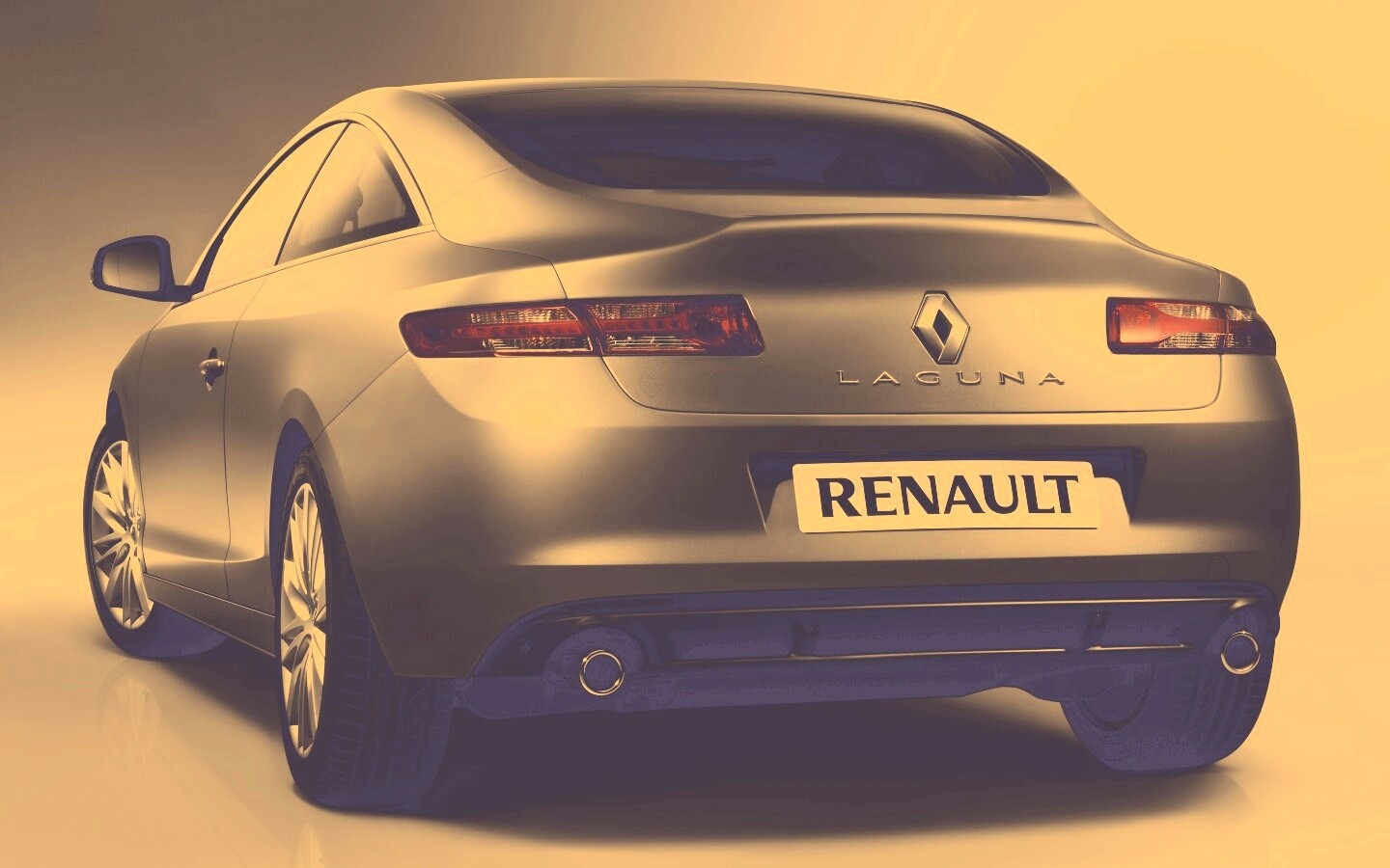 Зад Рено Лагуна обои