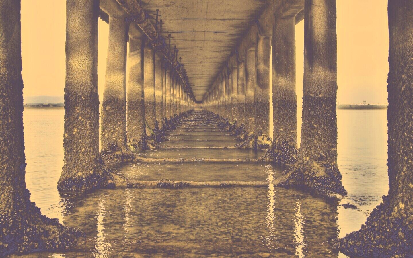 Туннель в бесконечность обои