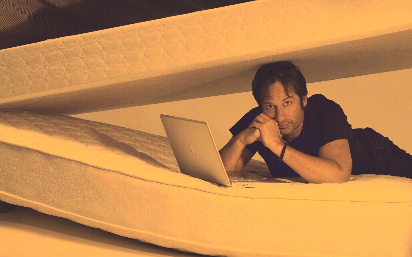 Дэвид Духовны обои