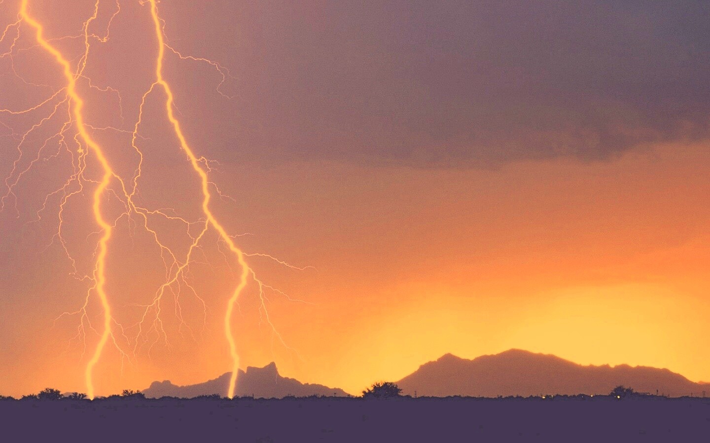 Двойная молния обои